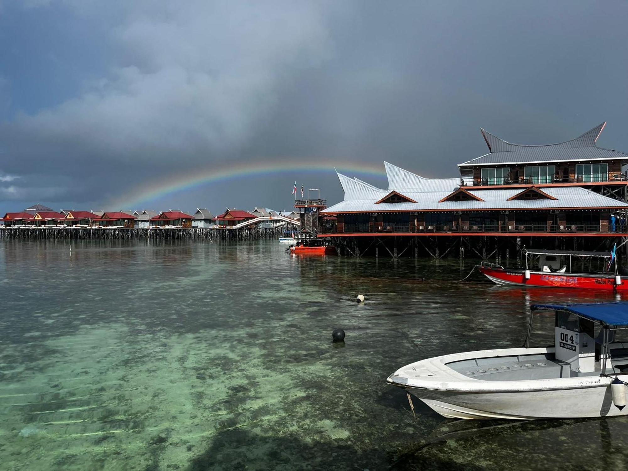 Apartamento Mabul Backpackers Mabul Island Exterior foto