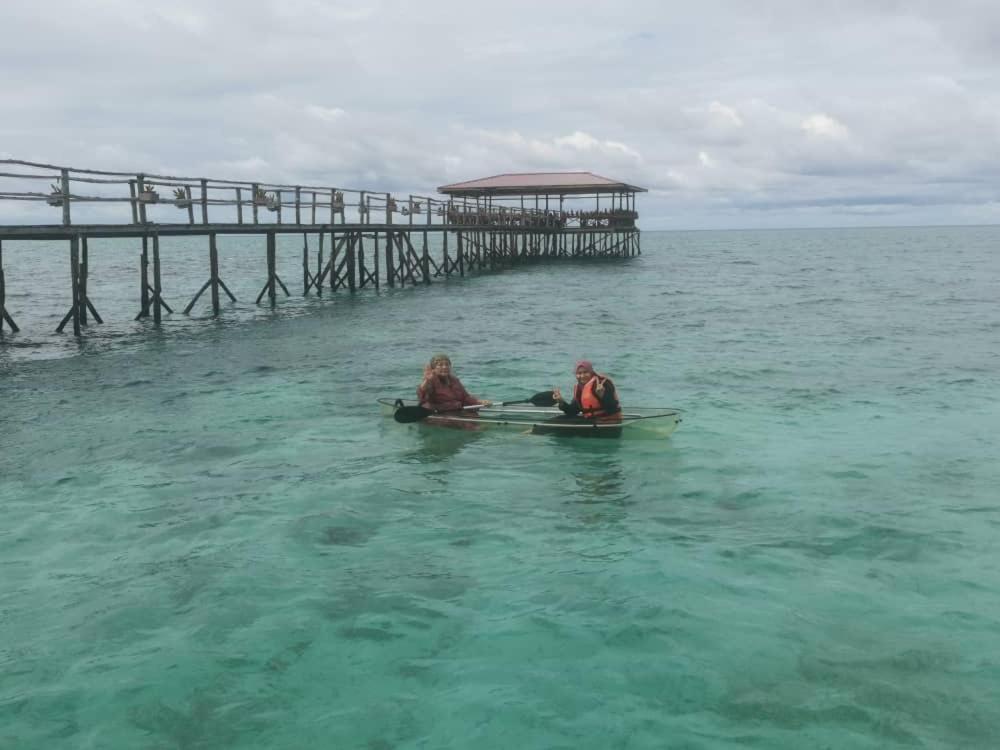 Apartamento Mabul Backpackers Mabul Island Exterior foto